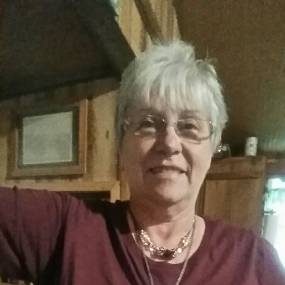 Profile Picture of Jean Nester (@_lillyj) on Poshmark