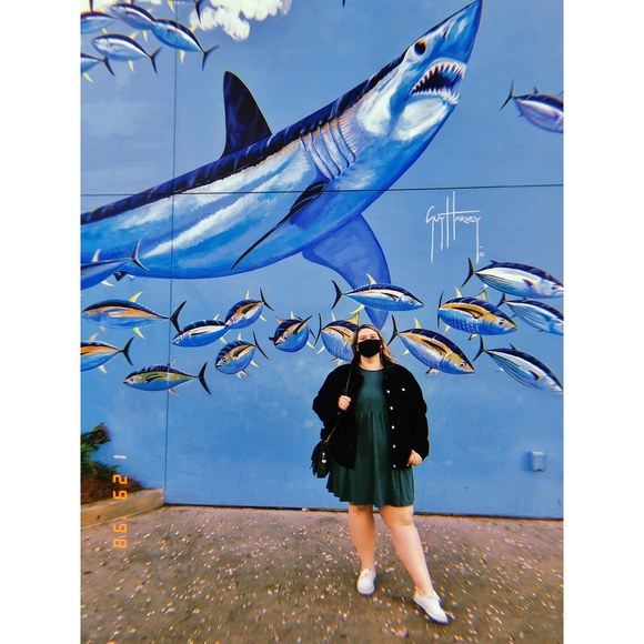 Profile Picture of Cassie Gualandri (@cassiegualandri) on Poshmark