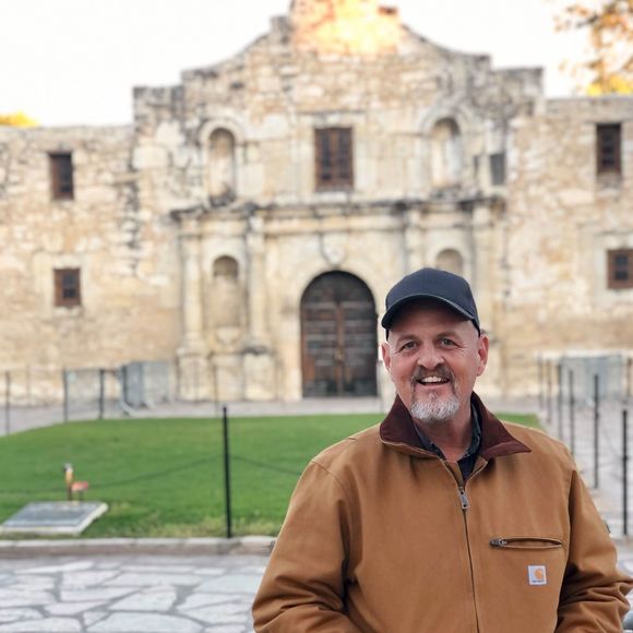 Profile Picture of Clint Manning (@clintdm) on Poshmark