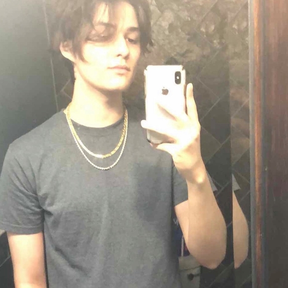 Noah Bradley - Poshmark Profile Picture of Noah Bradley (@noahbradley543) on Poshmark