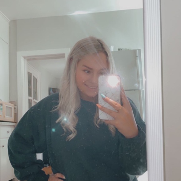 Jazmine Epton - Poshmark Profile Picture of Jazmine Epton (@jazmine_1024) on Poshmark