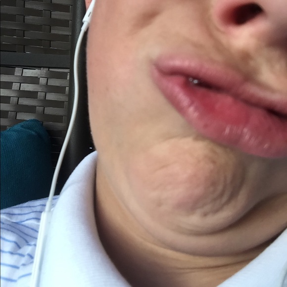 Profile Picture of Elliot Risch (@elliotrisch03) on Poshmark