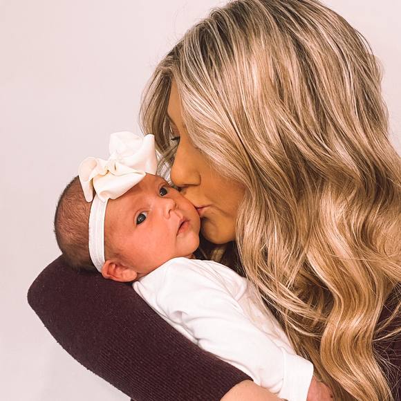 Profile Picture of Darbi Cagle (@darbicagle) on Poshmark