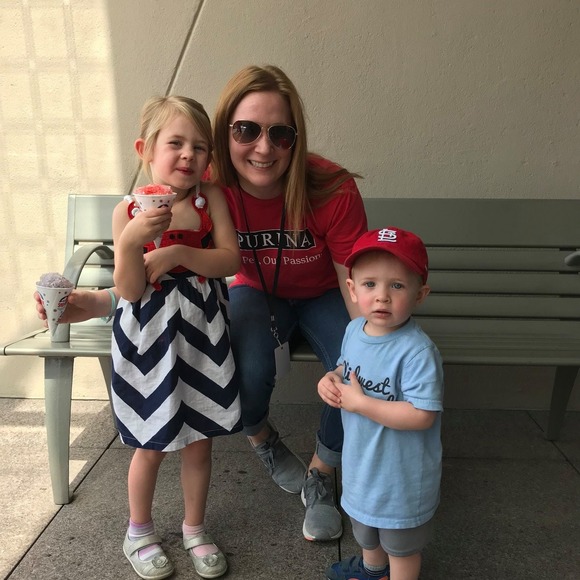 Profile Picture of Lorie Westhoff (@loriewesthoff) on Poshmark