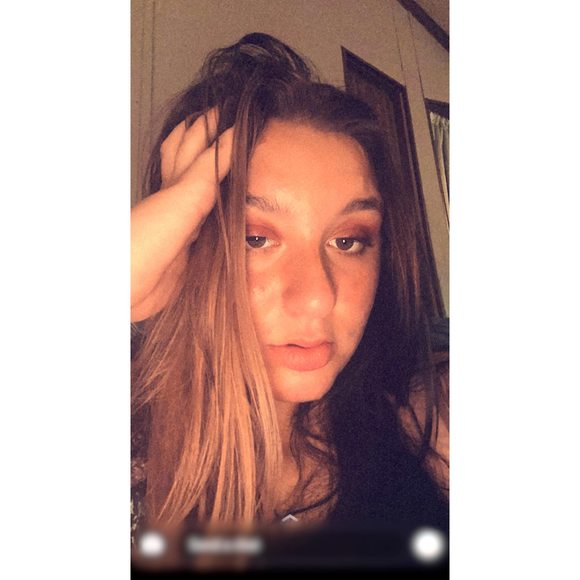 Profile Picture of Kimberly Dobson (@kimberlyfaith4) on Poshmark