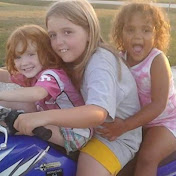 Profile Picture of April Link (@aprillink1467) on Youtube