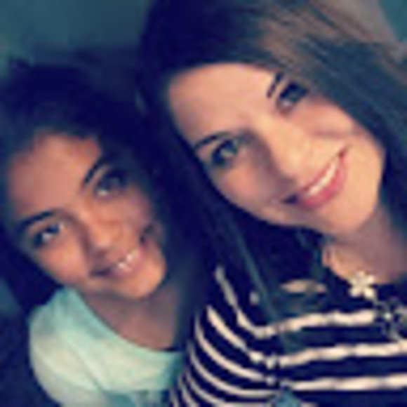 Profile Picture of Autumn Sipola (@autumnsipola) on Poshmark