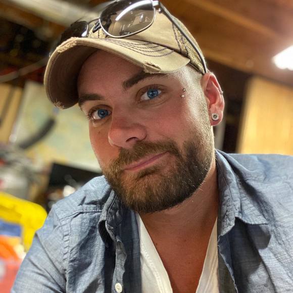 Profile Picture of Colin Michael (@colinmichael42) on Poshmark