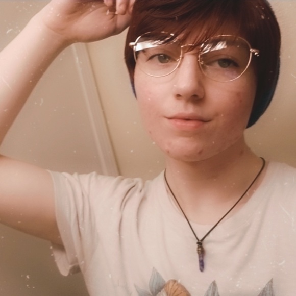 Profile Picture of Quinn Hart (@quinnhart928) on Poshmark