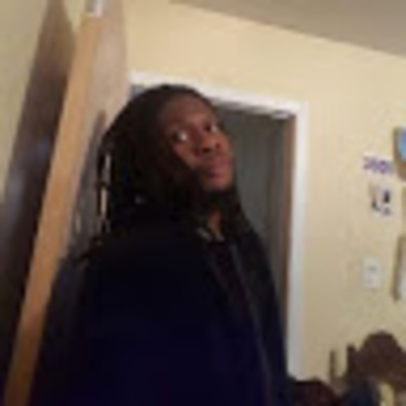 Profile Picture of Wilkens Alceus (@wilkensalceus) on Poshmark