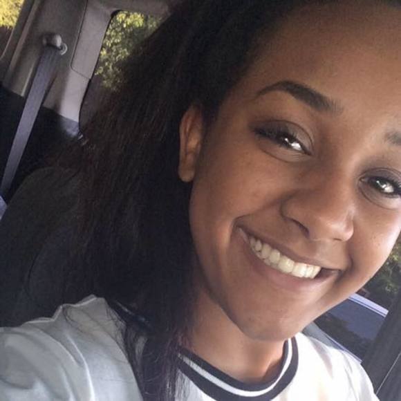 Profile Picture of Menna Negatu (@menna_n) on Poshmark