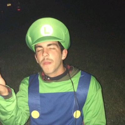 Profile Picture of Hunter Neil (@hunterneil35) on Twitter