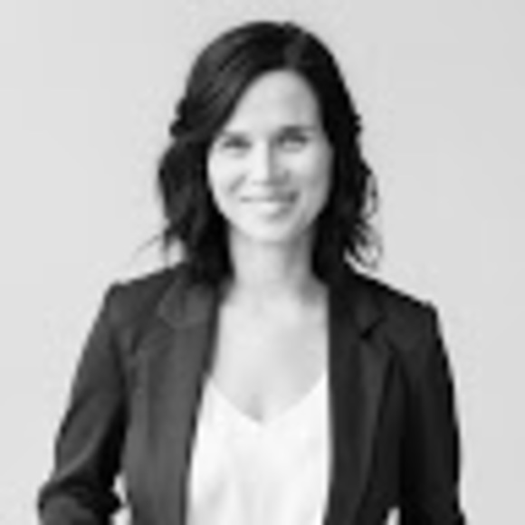 Profile Picture of Christina Macleod (@christinamcld) on Poshmark