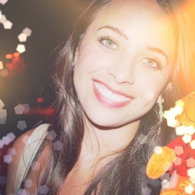 Profile Picture of Chloe Pedersen (@chloe_helene) on Twitter