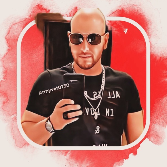 Tony Bracamonte - Poshmark Profile Picture of Tony Bracamonte (@ttonymonte07) on Poshmark