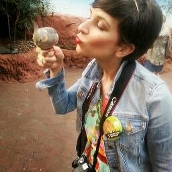 Profile Picture of Heather Tomanelli (@chloecat2011) on Poshmark