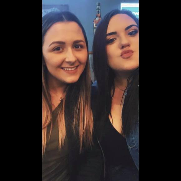 Profile Picture of Katy Haufler (@katyhaufler) on Poshmark