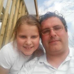 Profile Picture of David Hinchliffe (@Davidjameshinch) on Twitter