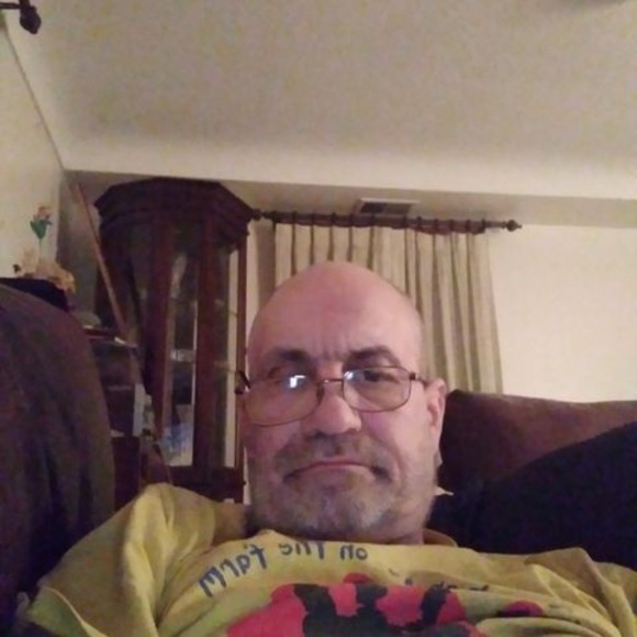 Profile Picture of Steven Dilley (@sldilley45) on Poshmark