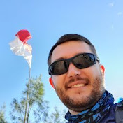 Profile Picture of Clay Roberts (@MyDeadSexy) on Youtube