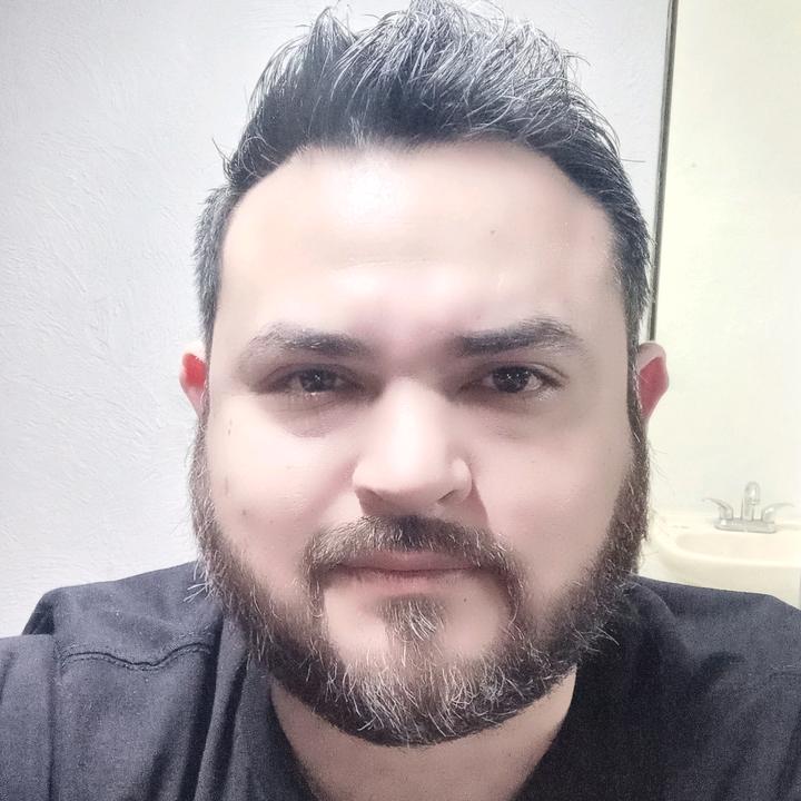 Profile Picture of 💣MIKE💪🏻🧔🏻ZAVALA 👅 (@miguelzavala508) on Tiktok
