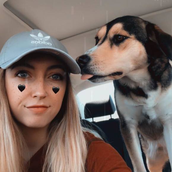 Profile Picture of Kaylee Kobylaski (@kayleekobylaski) on Poshmark
