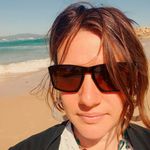 Profile Picture of Kerrie Hyland (@vibrantlykerrie) on Instagram