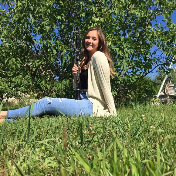 Profile Picture of Danielle Baratono (@dmbaratono) on Poshmark