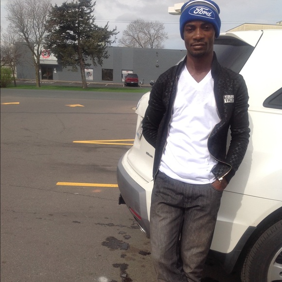 Danny Wreh - Poshmark Profile Picture of Danny Wreh (@wrehdanny) on Poshmark