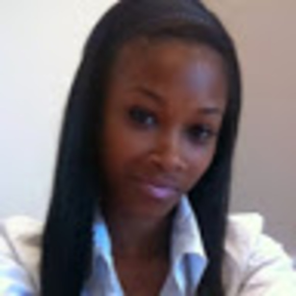 Profile Picture of Karla Koonce (@karlakoonce) on Poshmark