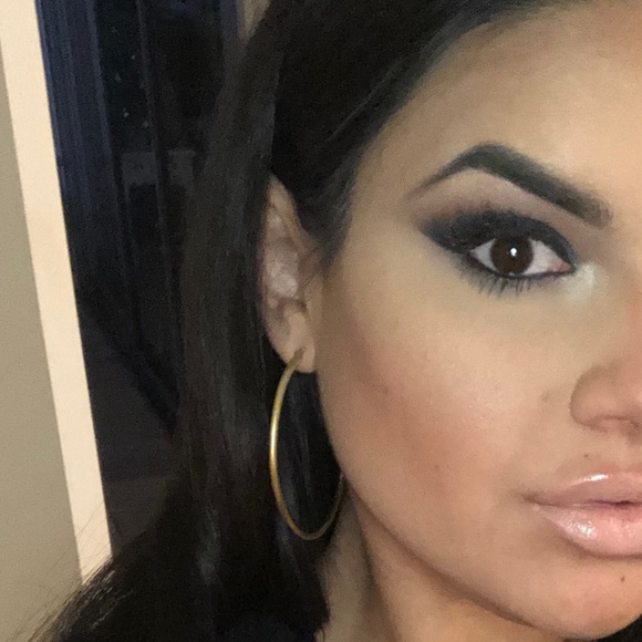 Profile Picture of Tabitha Jimenez (@tabbi787) on Poshmark