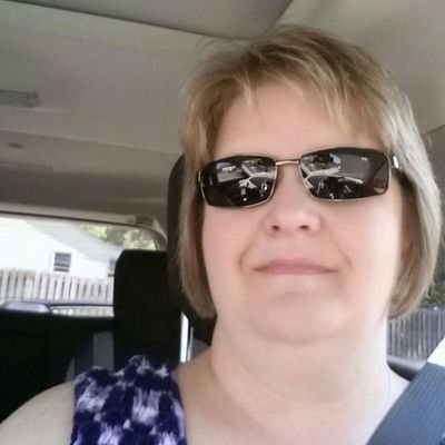 Profile Picture of Julie Faulk (@JulieFaulk9) on Twitter