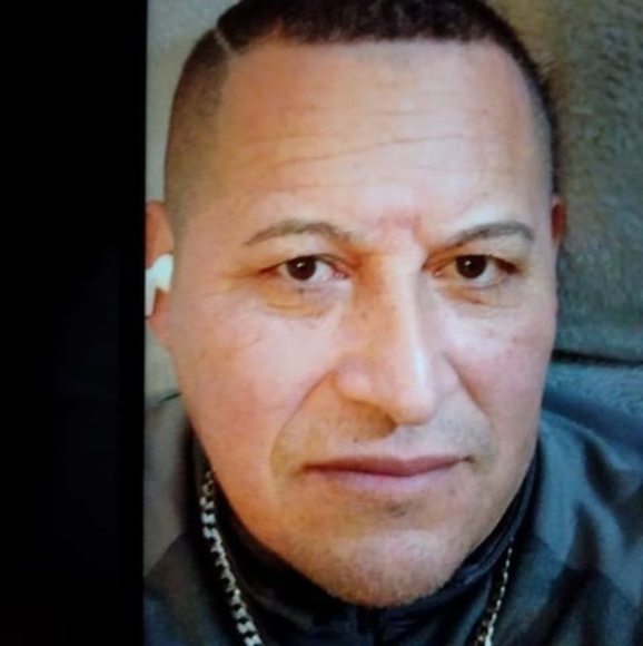 Profile Picture of Juan albertojuan Llulloa (@j77987243) on Poshmark