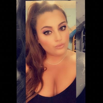 Profile Picture of Brooke (@BrookeWilliam16) on Twitter