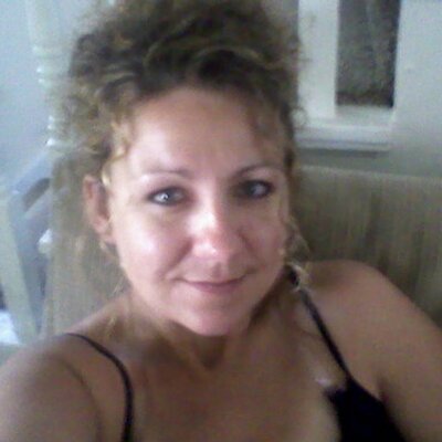 Profile Picture of Elizabeth Manning (@ellen1972) on Twitter