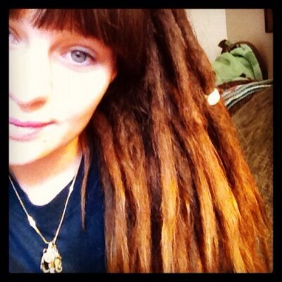 Profile Picture of Holla Watson (@SweetIssuesArt) on Twitter