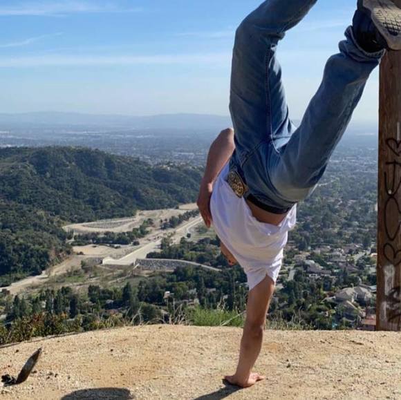 Profile Picture of Kristopher Alvarado (@kristopheralvar) on Poshmark