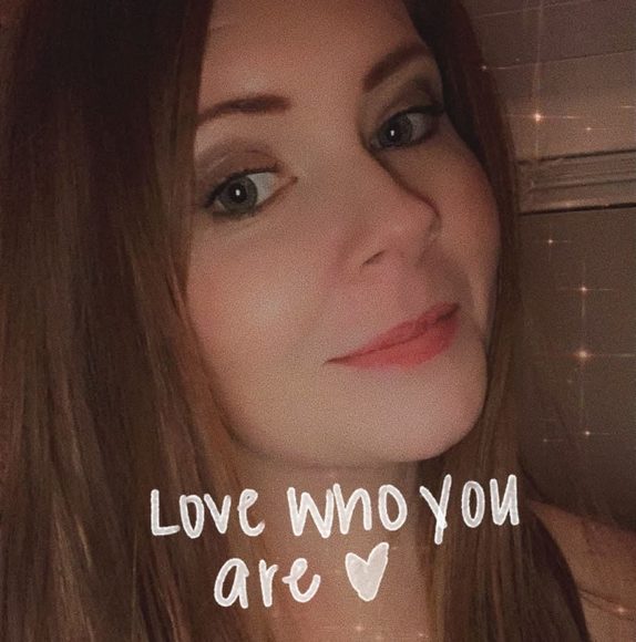 Profile Picture of Alissa Gregorius (@alissa_lee78) on Poshmark
