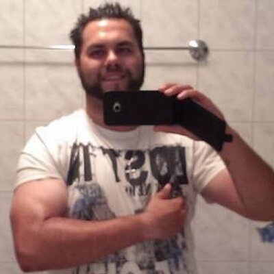 Profile Picture of Mike Esser (@razormike1980) on Twitter