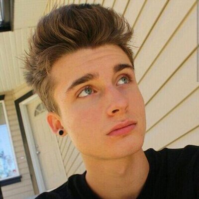 Profile Picture of David Swagger (@DavidSwagger13) on Twitter