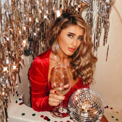 Profile Picture of Kali Harlow + (@KalElizabeth29) on Twitter