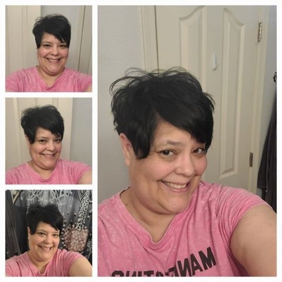 Profile Picture of Leah Derksen (@leahderksen) on Poshmark