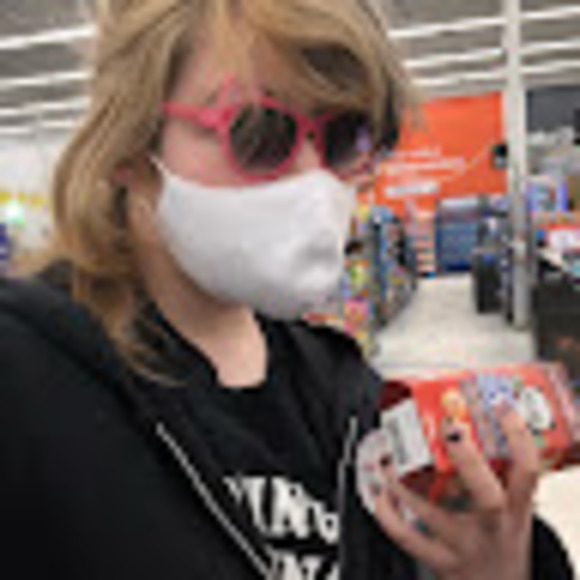 Profile Picture of Z Delphini (@dracubruhhh) on Poshmark