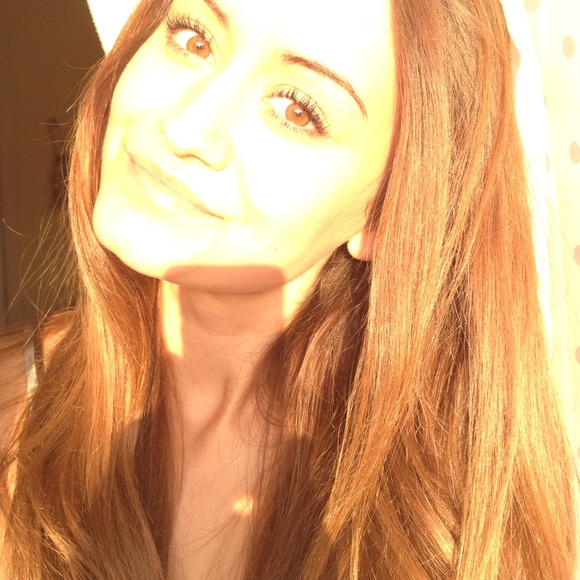 Profile Picture of Kandyce Smith (@kandycexo) on Poshmark