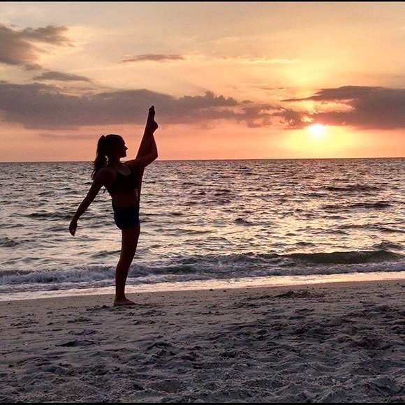 Profile Picture of Emily Gurry (@emilygurry) on Poshmark