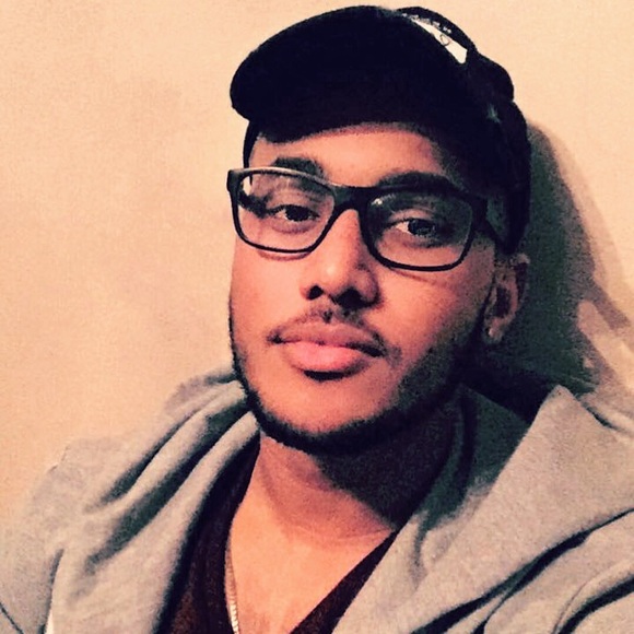 Profile Picture of Alexander Marte (@axrm830) on Poshmark