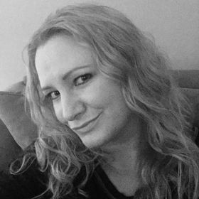 Profile Picture of April Dawn (@aprilmayjune456) on Pinterest
