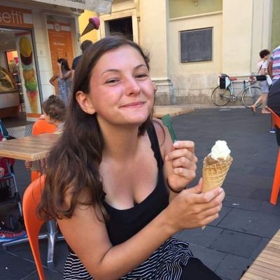 Profile Picture of Helen French (@Helen_French1) on Twitter