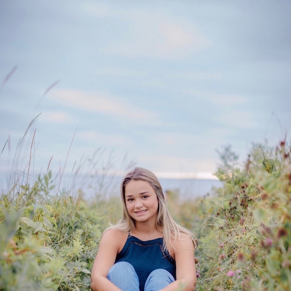 Profile Picture of Olivia Pirone (@olivia_pirone) on Poshmark