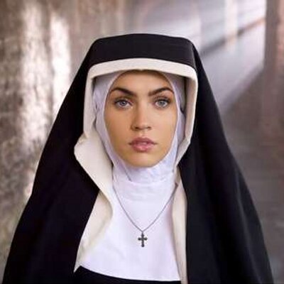 Profile Picture of Mona Dyer (@MonaDyer10) on Twitter